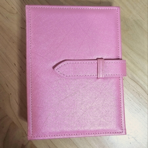 Unknown Other - Earring Organizer Multi Page Book - Pink
